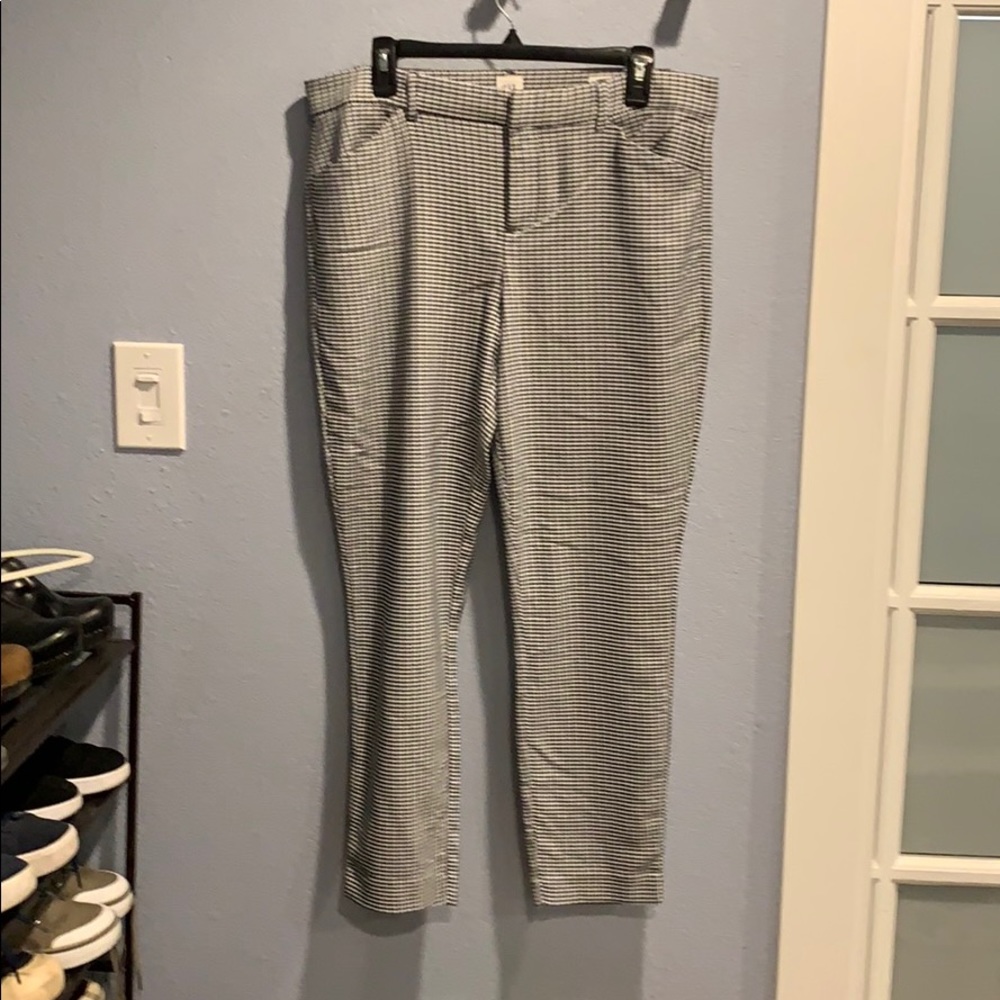 Women’s size 14 gap skinny trousers